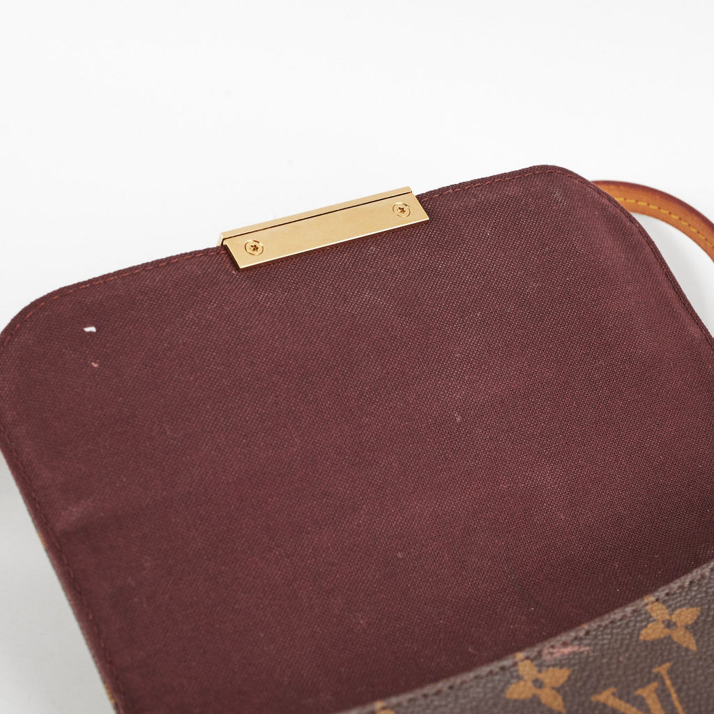 Louis Vuitton Favourite PM Monogram