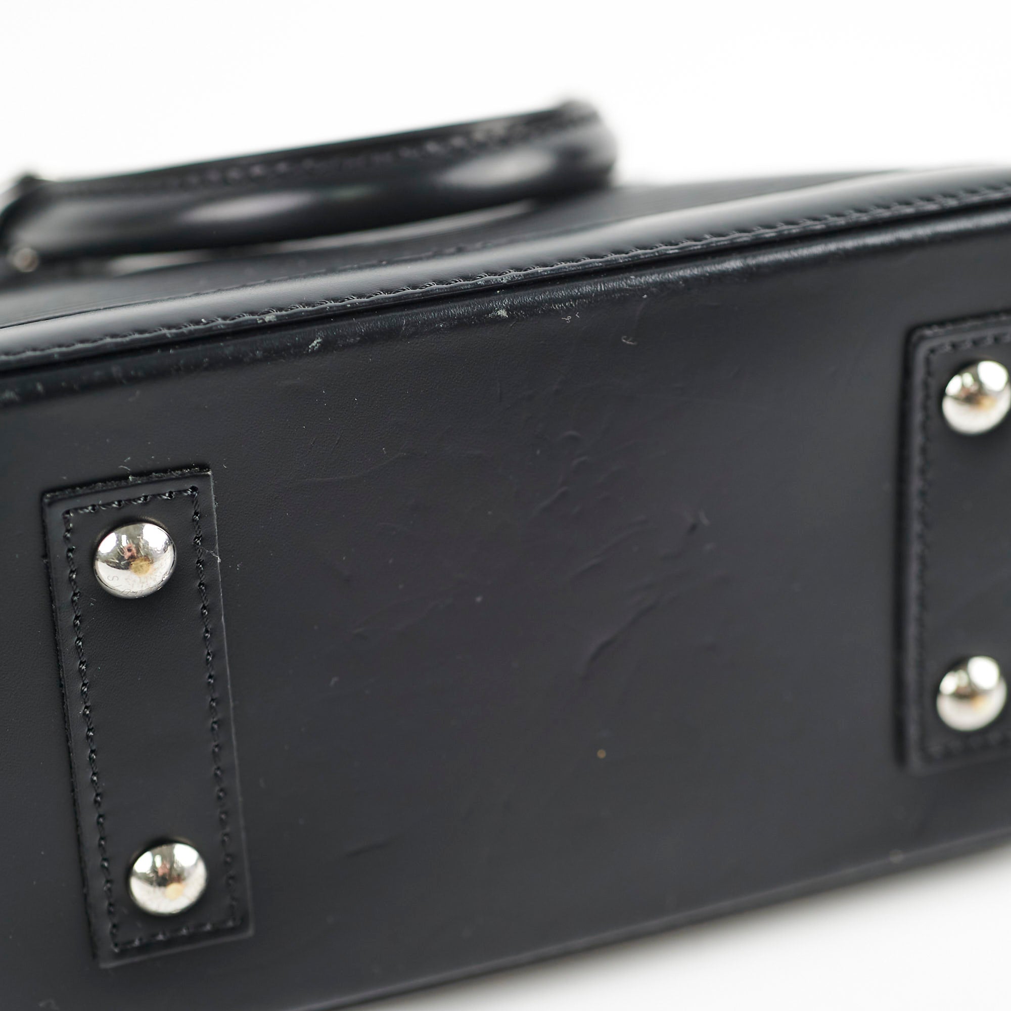 Louis Vuitton Alma BB Epi Black