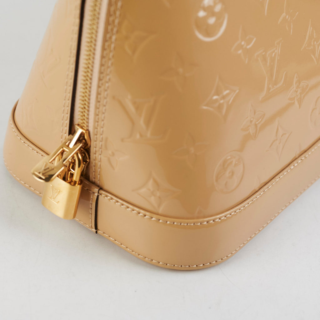 Louis Vuitton Alma PM Vernis Beige