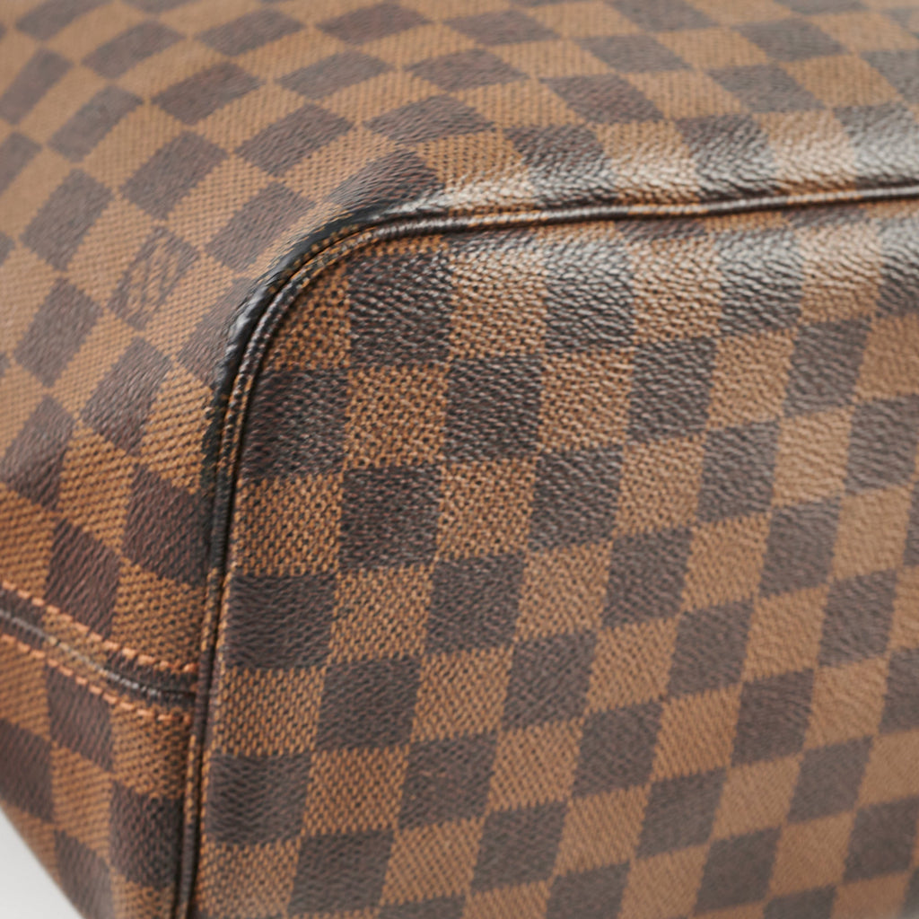 Louis Vuitton Damier Ebene Neverfull MM