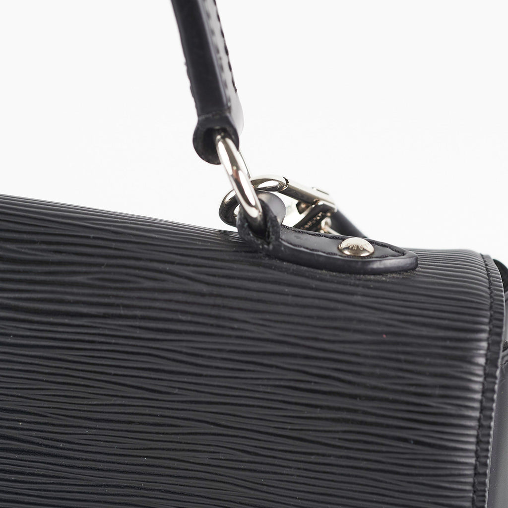 Louis Vuitton Cluny MM Epi Black Bag