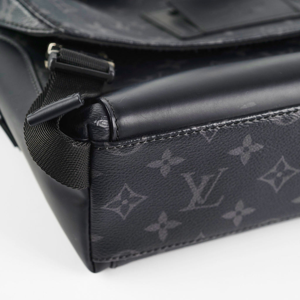 Louis Vuitton Messenger PM Voyager Bag