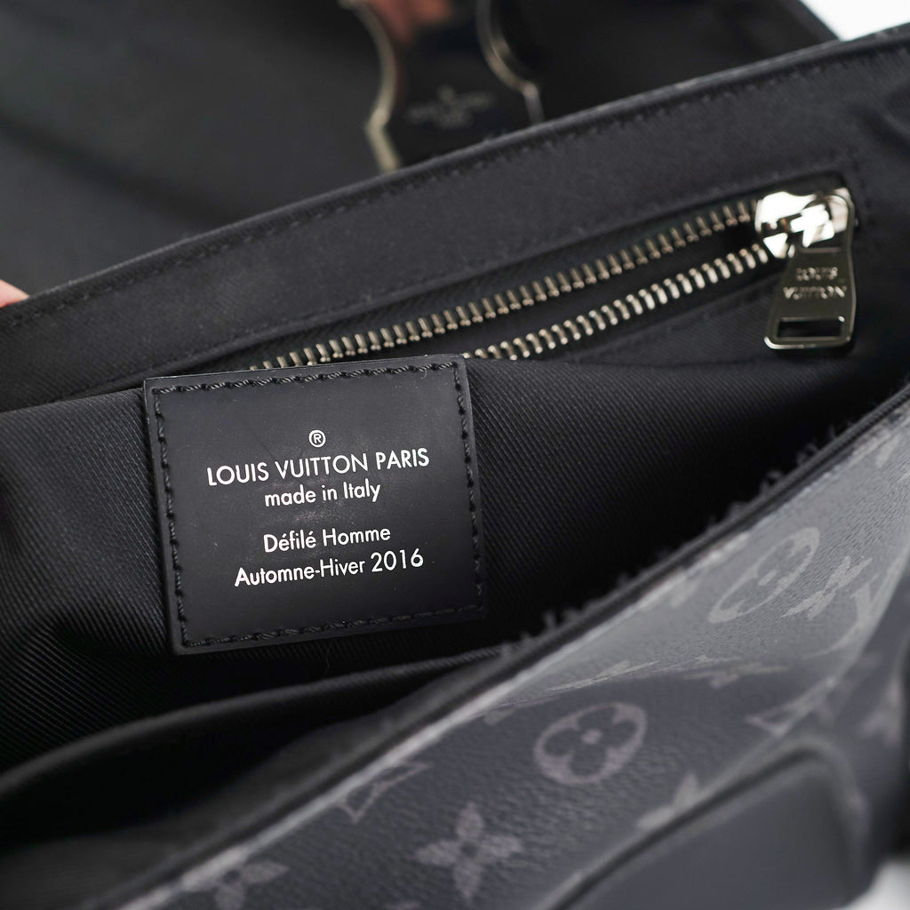 Louis Vuitton Messenger PM Voyager Bag