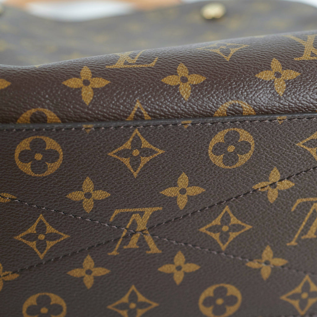 Louis Vuitton Montaigne MM