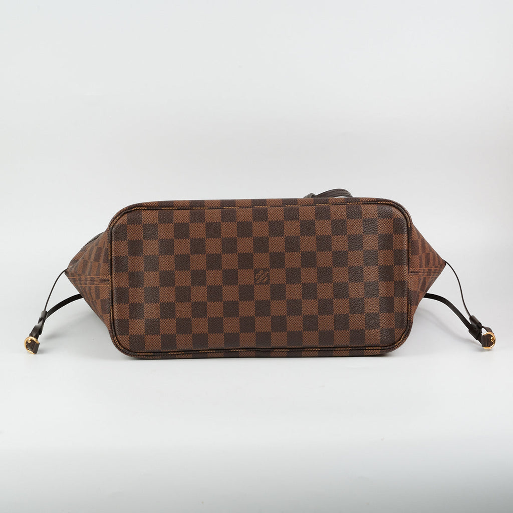 Louis Vuitton MM Neverfull