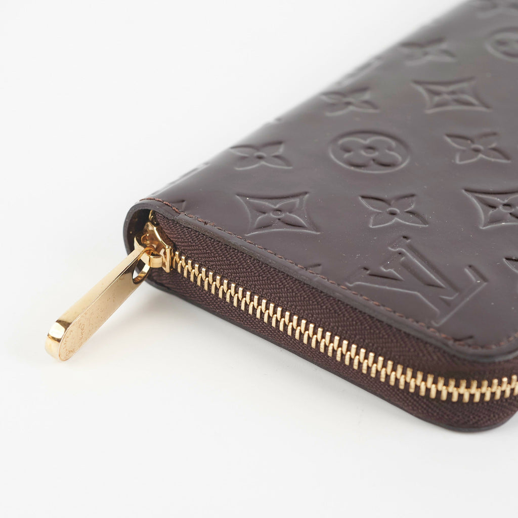 Louis Vuitton Amarante Monogram Vernis Zippy Wallet
