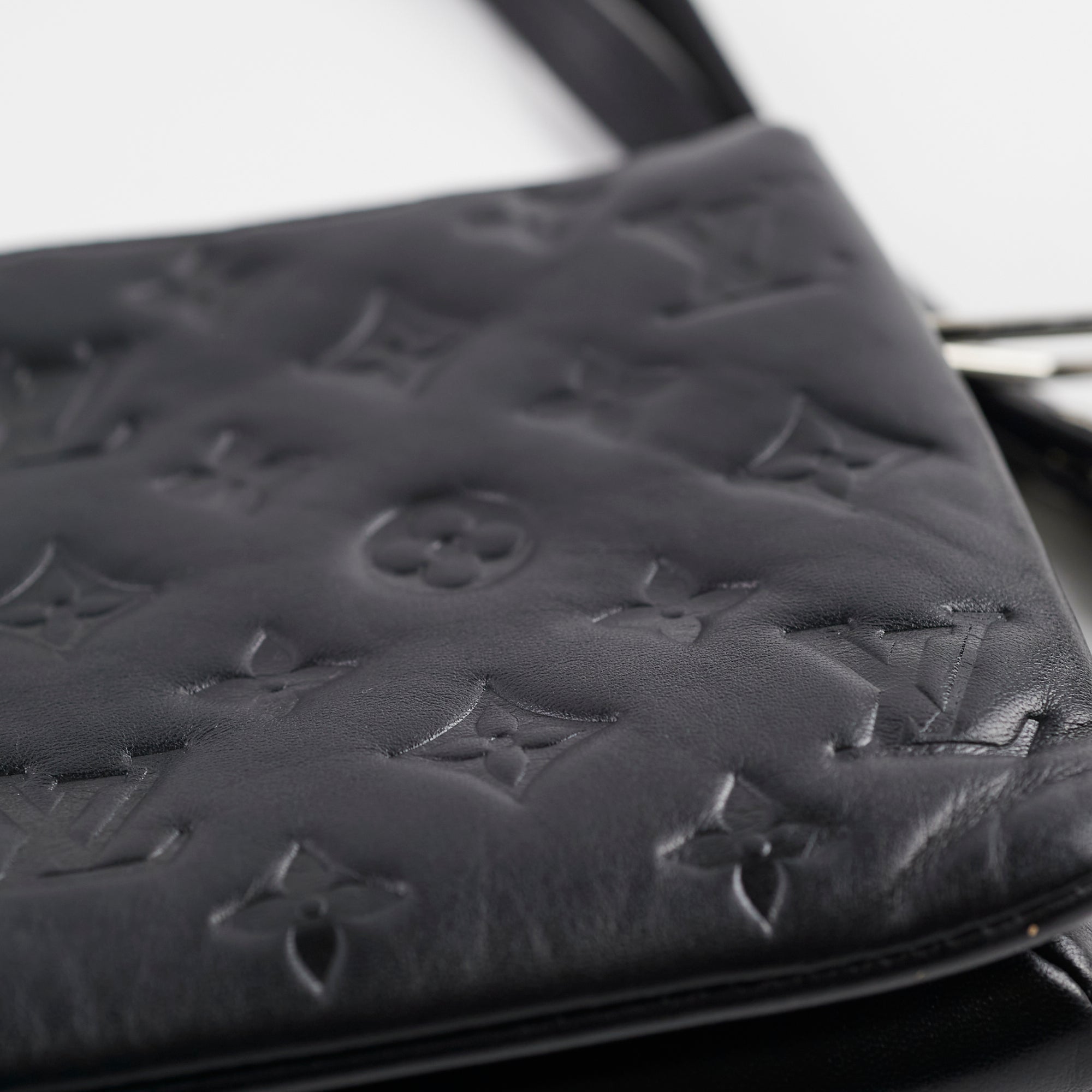 Louis Vuitton Coussin BB Black