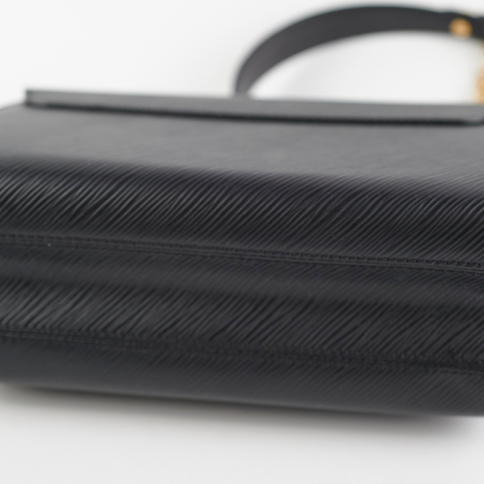 Louis Vuitton Twist MM Black Bag