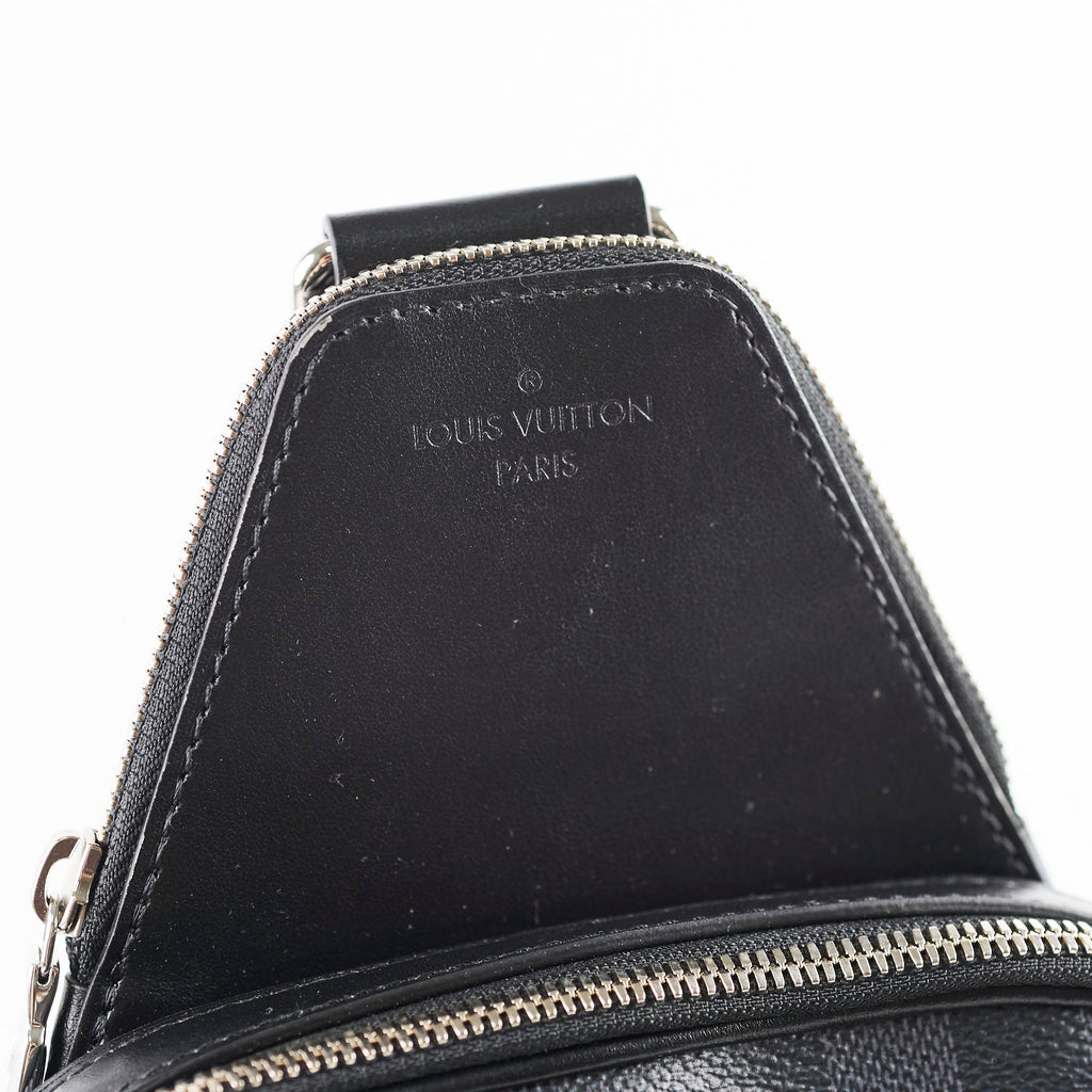 Louis Vuitton Avenue Slingbag Damier Graphite