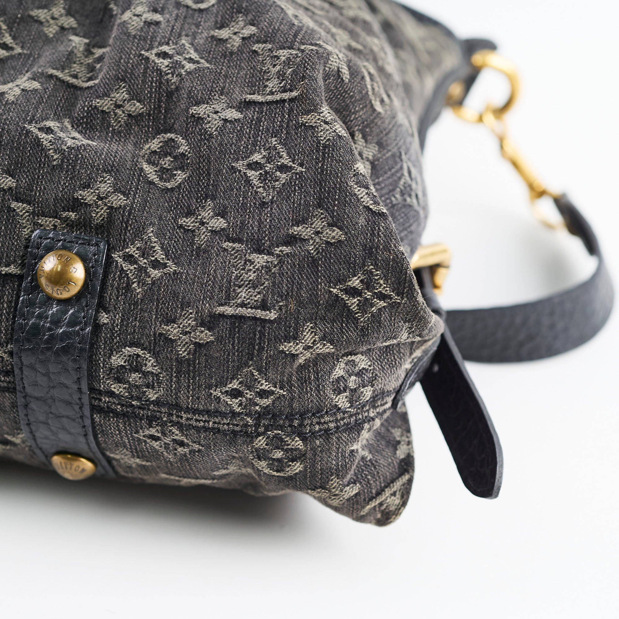 Louis Vuitton Neo Cabby GM Denim Black