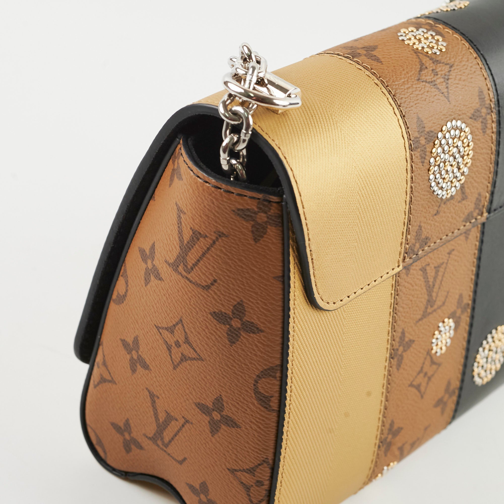 Louis Vuitton Twist MM Black / Monogram / Gold