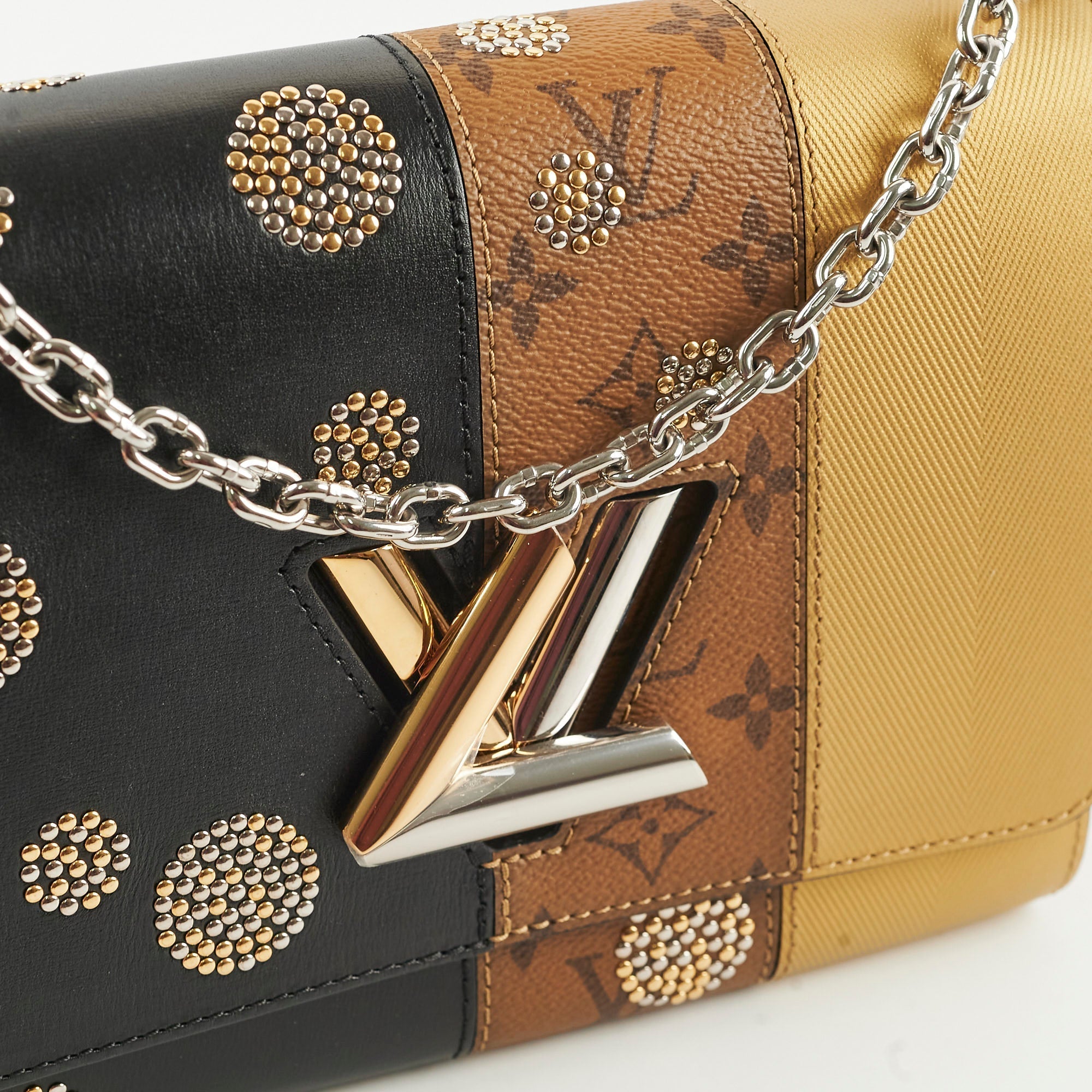 Louis Vuitton Twist MM Black / Monogram / Gold