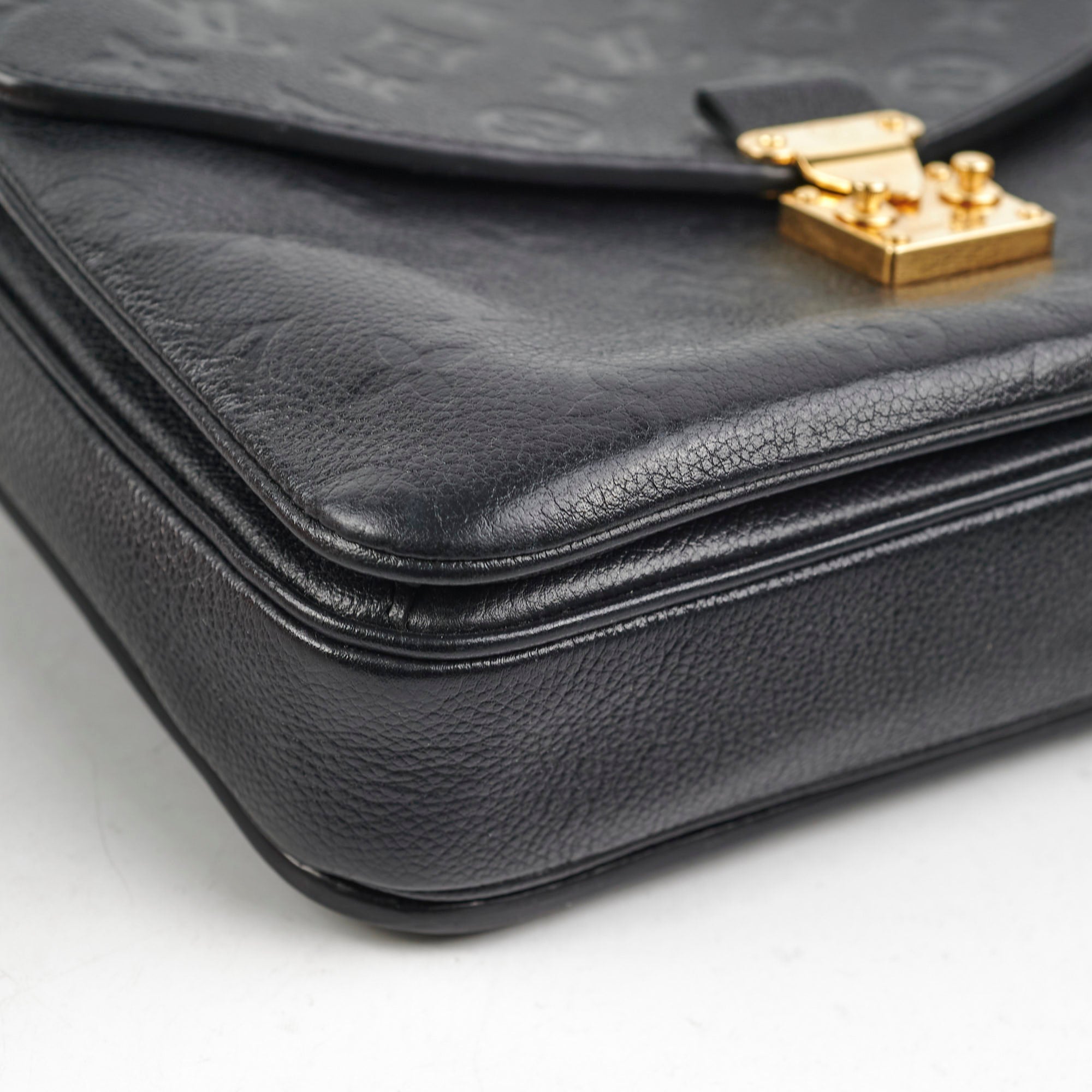 Louis Vuitton Pochette Metis