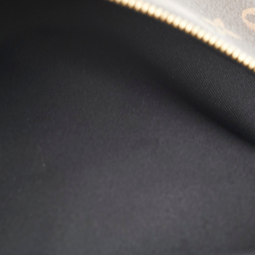Louis Vuitton Bumbag Monogram MM