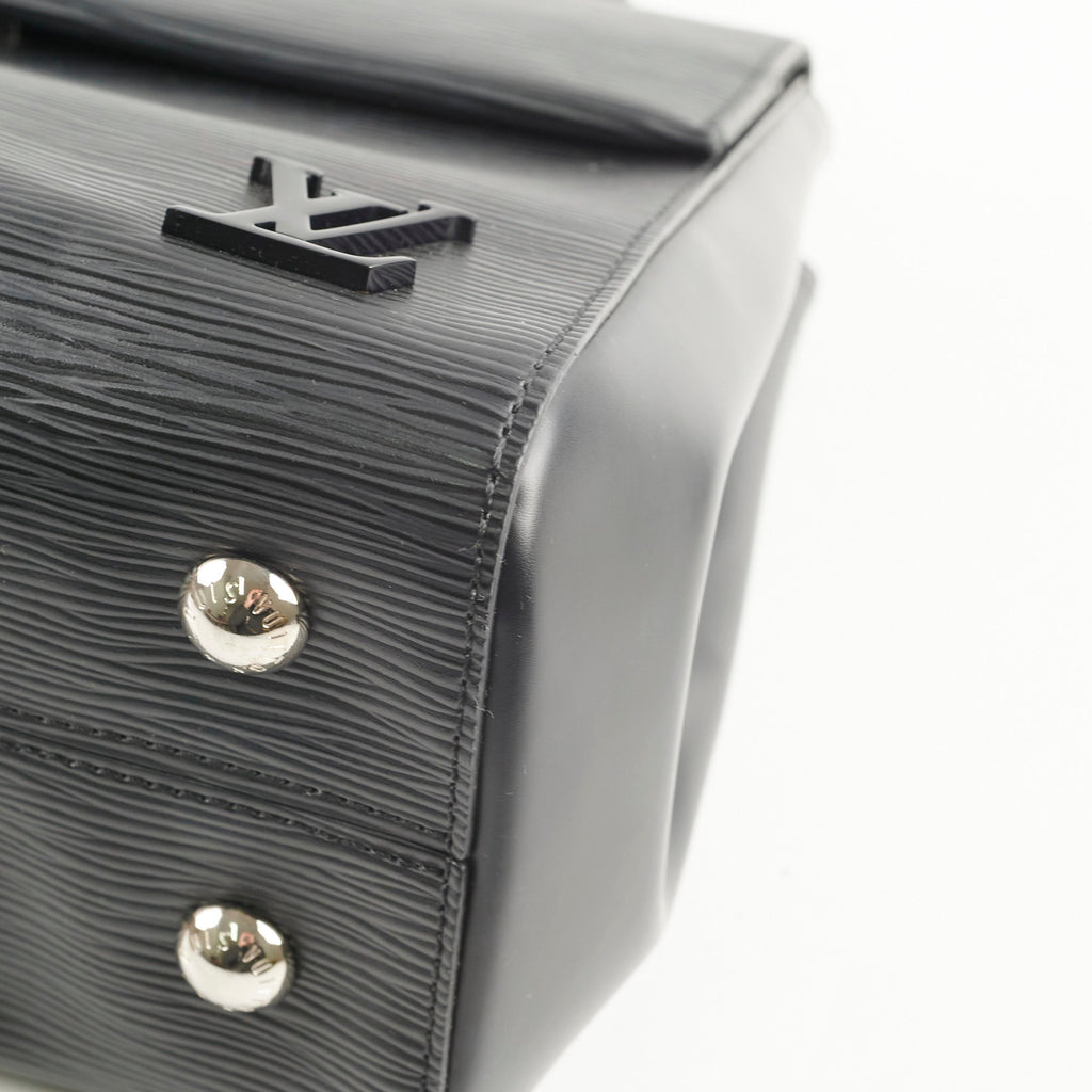 Louis Vuitton Cluny MM Epi Black Shoulder Bag