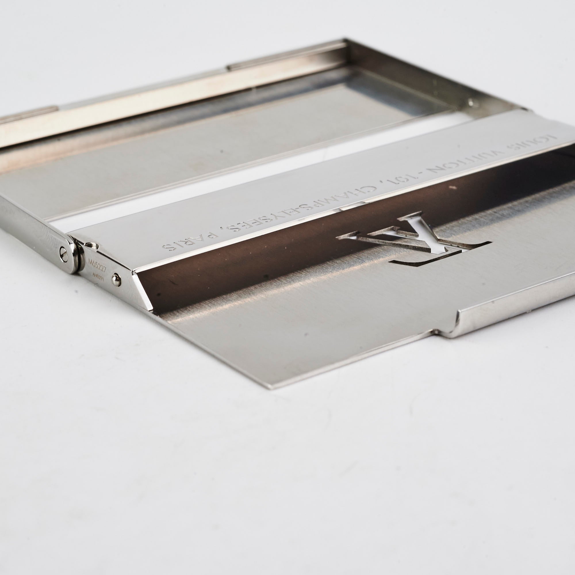 Louis Vuitton Ported Cult Business Card Holder