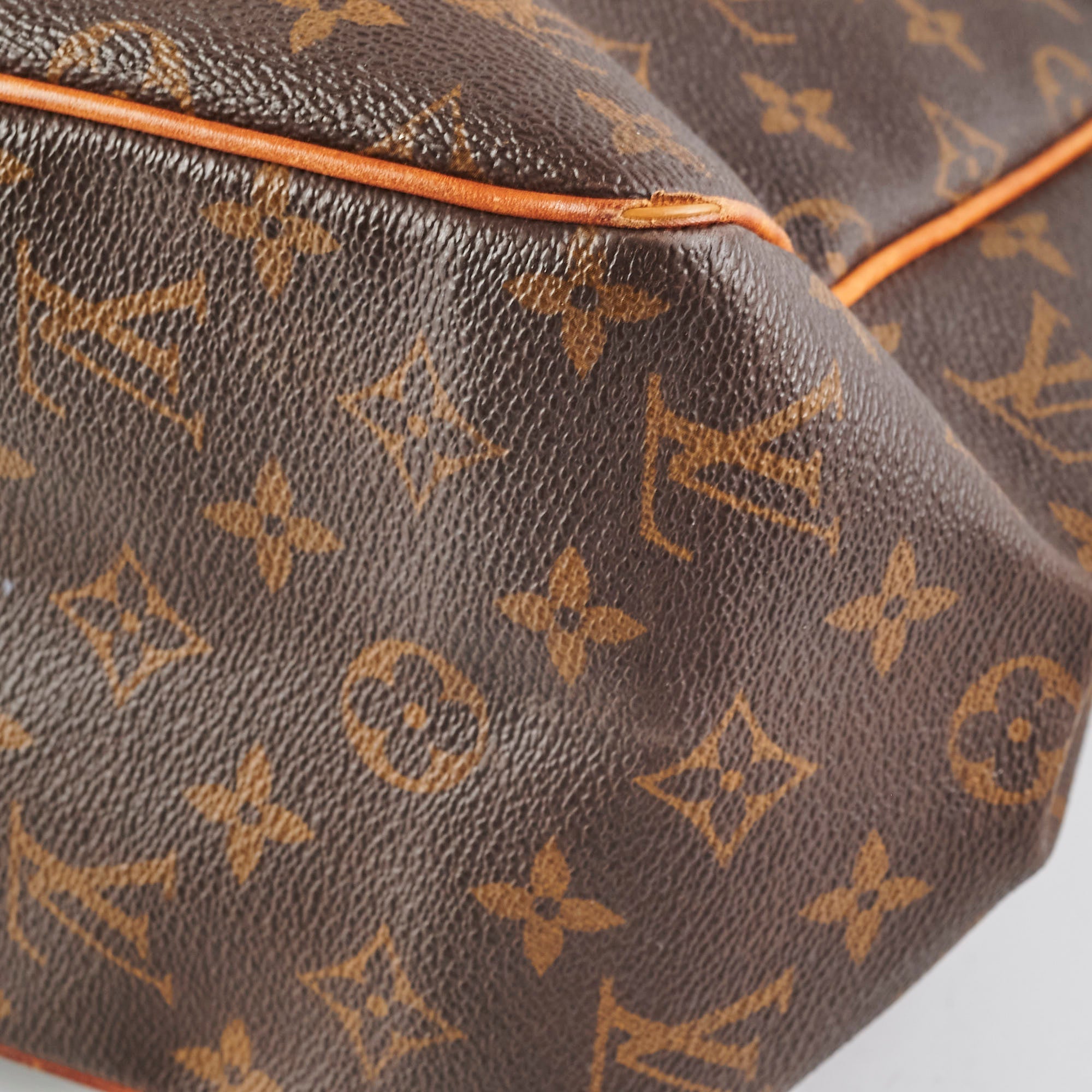 Louis Vuitton Batignolles Monogram Shoulder Bag