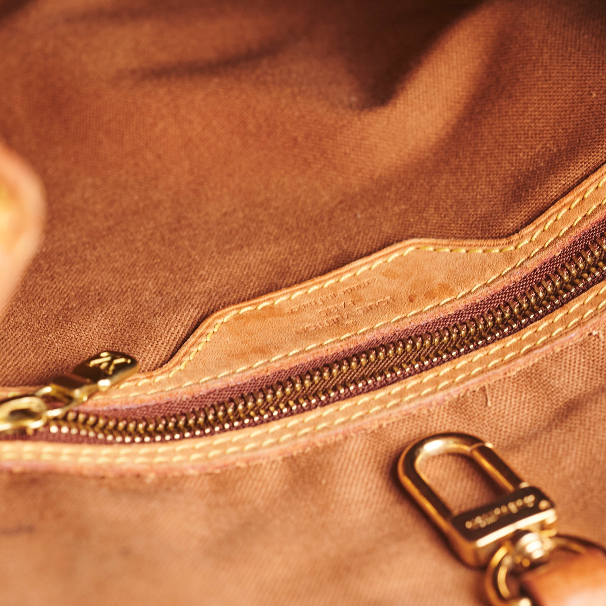 Louis Vuitton Batignolles Monogram Shoulder Bag