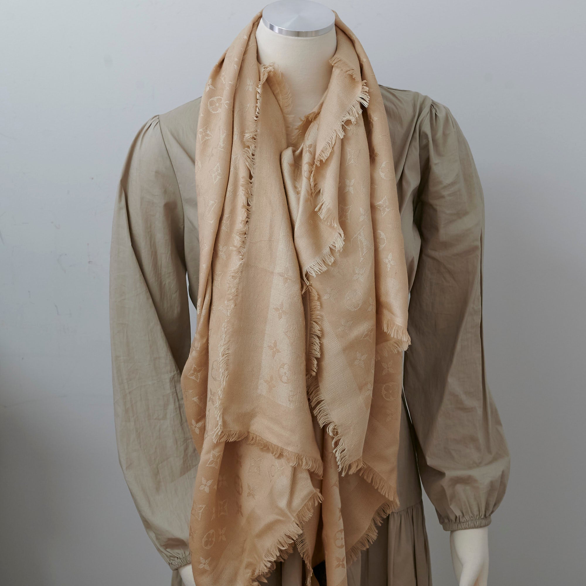 Louis Vuitton Monogram Shawl Dune