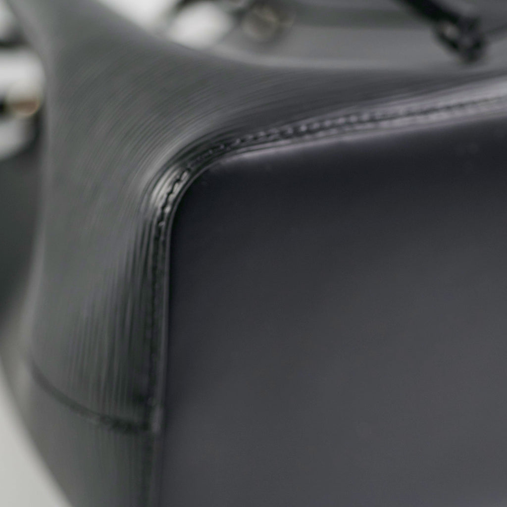 Louis Vuitton Epi Neo Noe Black