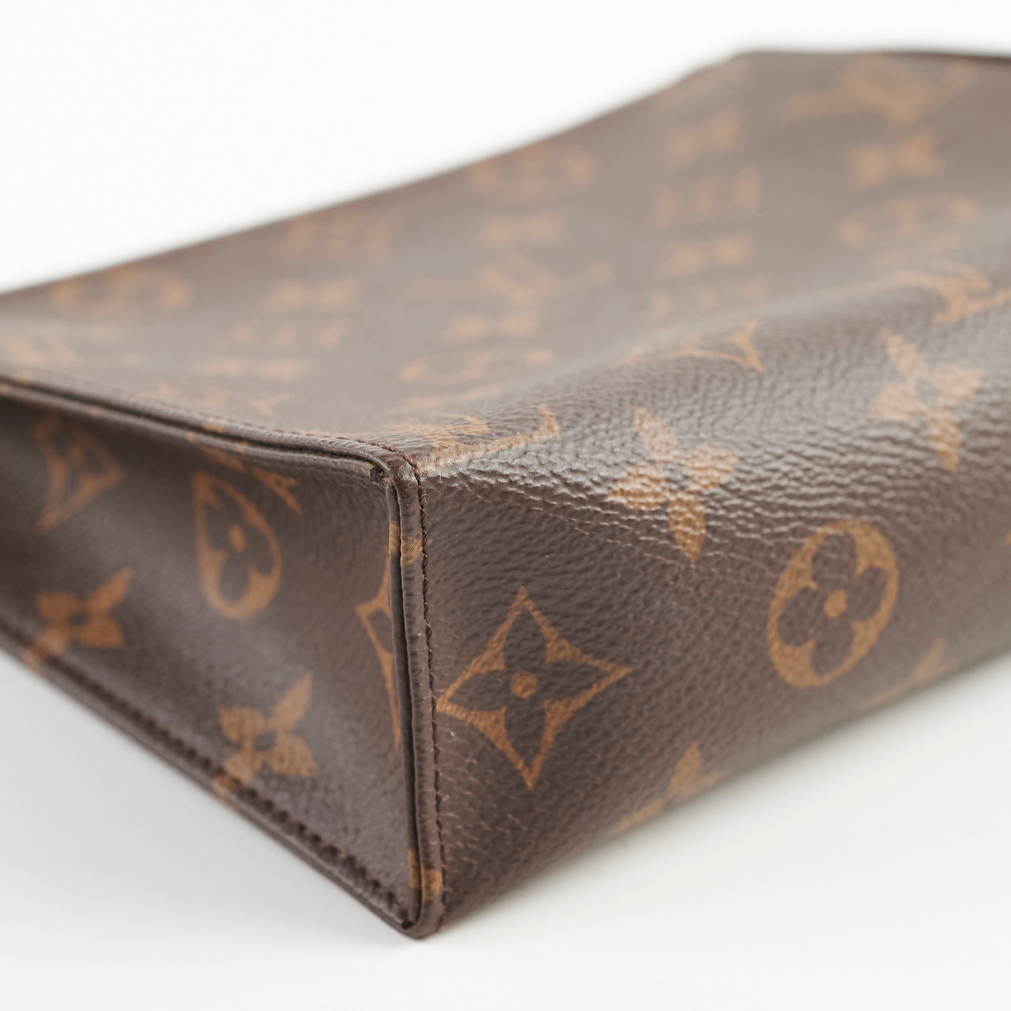 Louis Vuitton Toiletry 19 Monogram