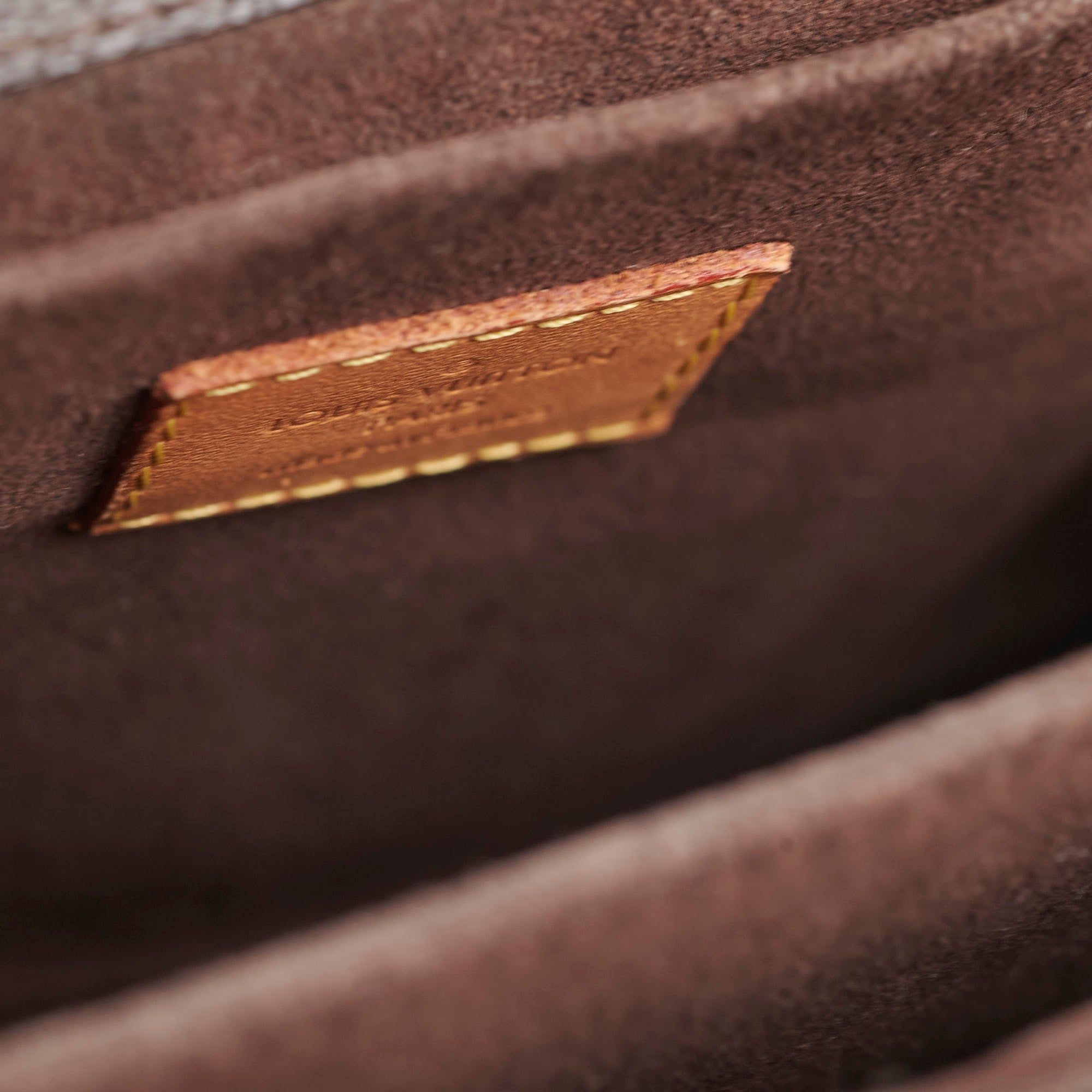Louis Vuitton Pochette Metis Monogram