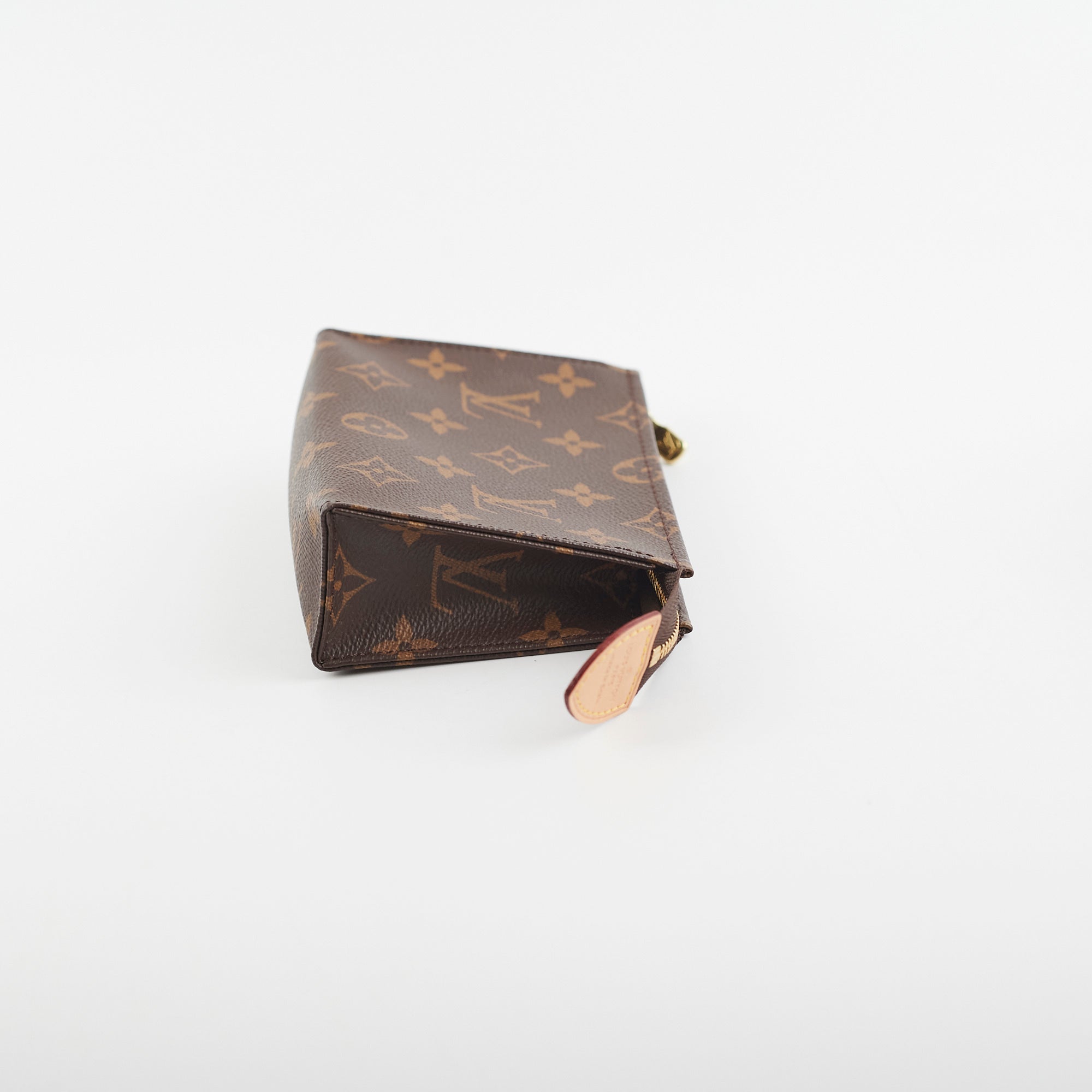 Louis Vuitton Toilet Set 15 19 26 Monogran