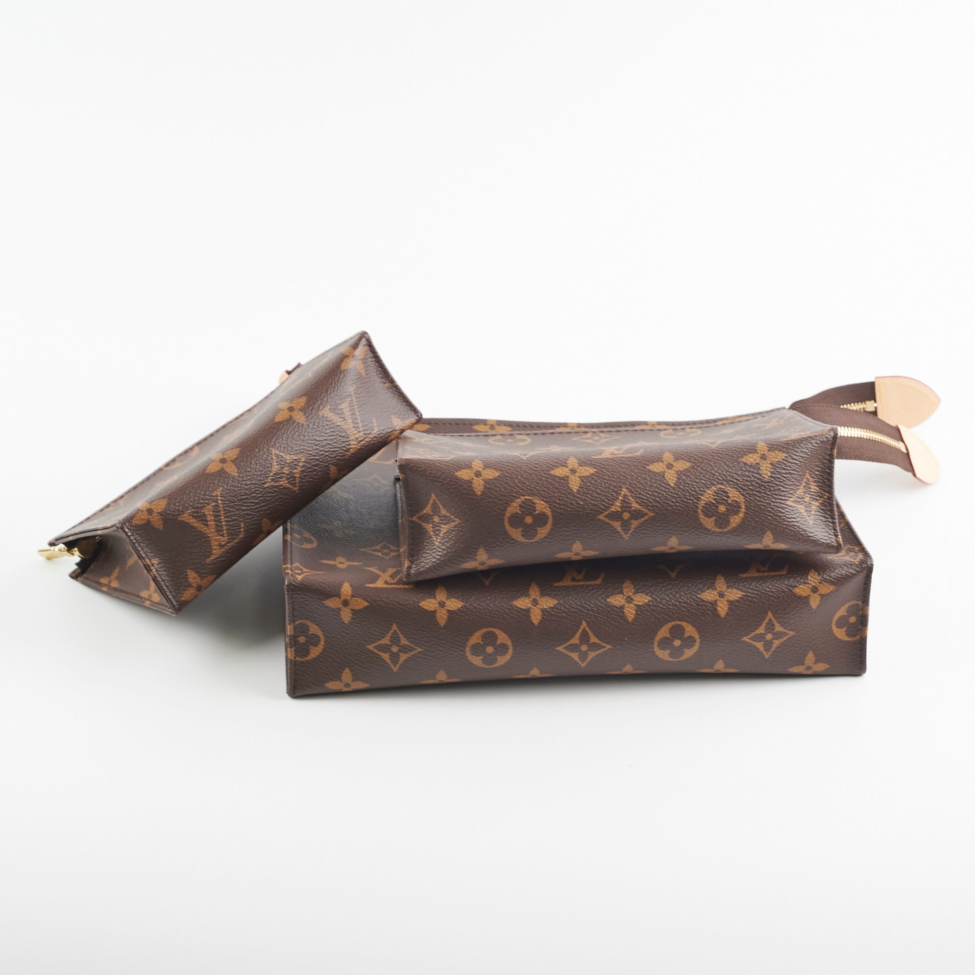 Louis Vuitton Toilet Set 15 19 26 Monogran