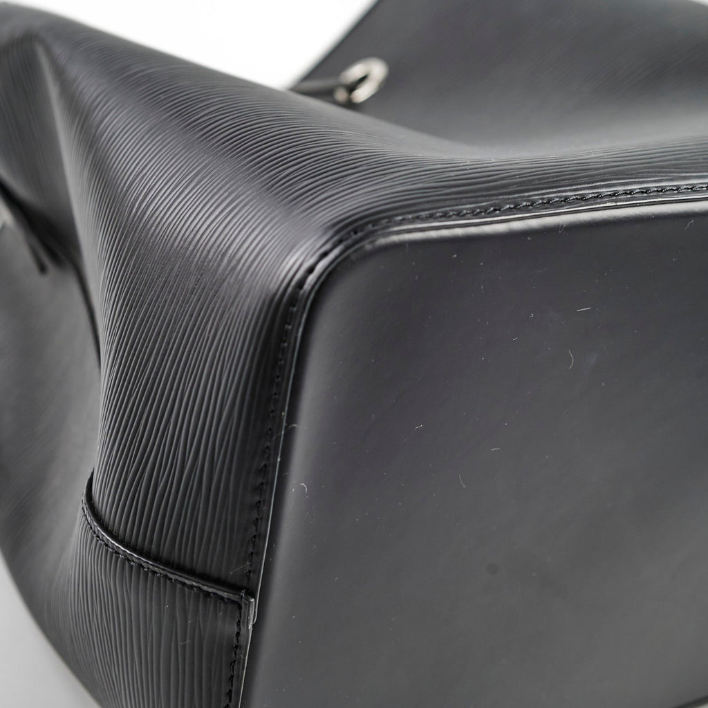 Louis Vuitton Neo Noe MM Epi Black