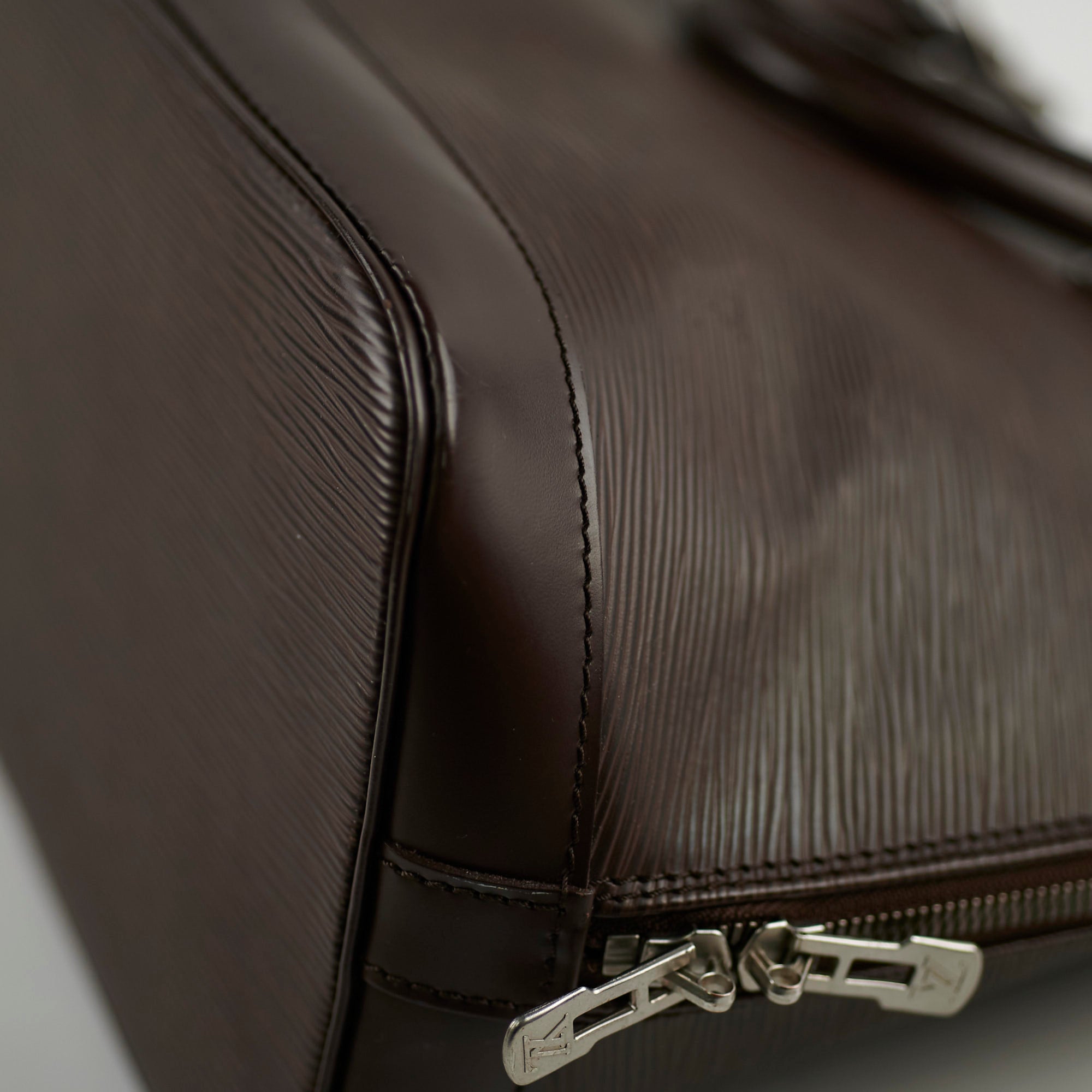 Louis Vuitton Alma PM Epi Brown