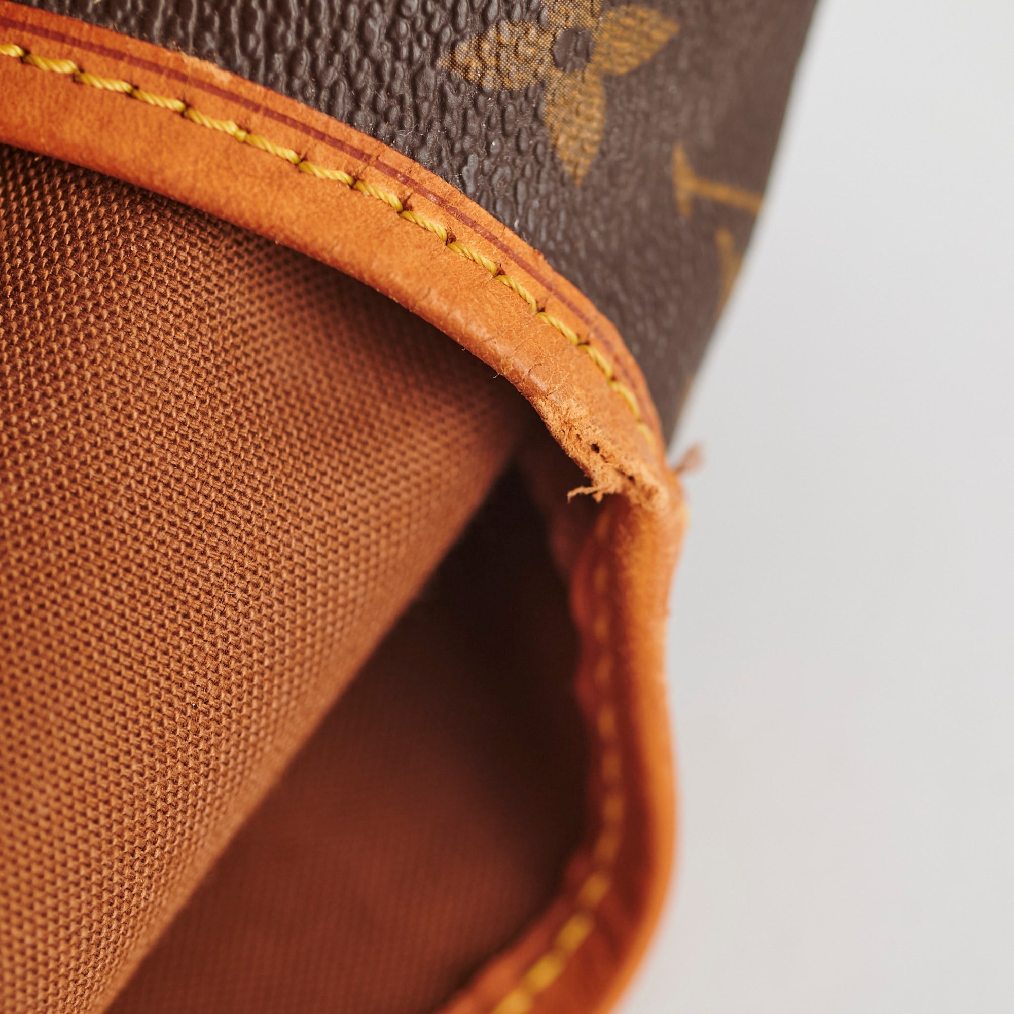 Louis Vuitton Sac Chasse Hunting Bag Monogram