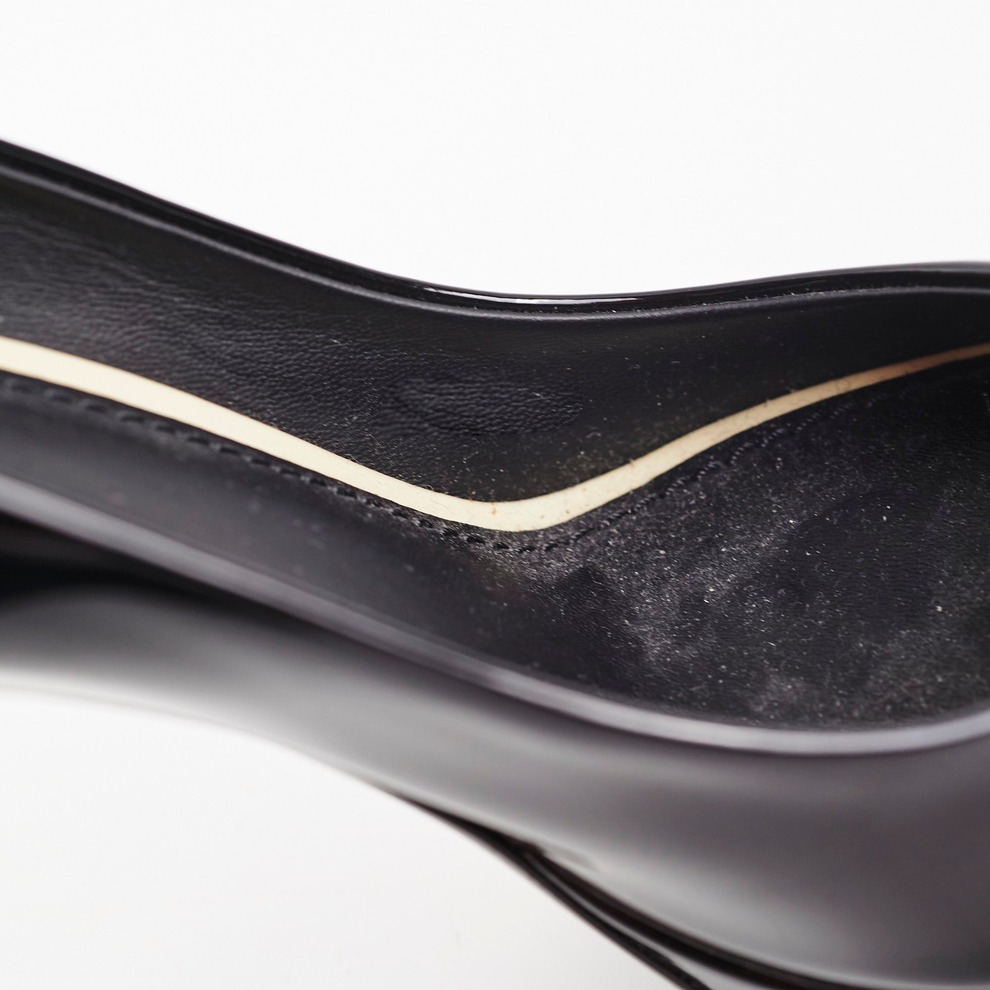 Louis Vuitton Patent Heels Black Size 39