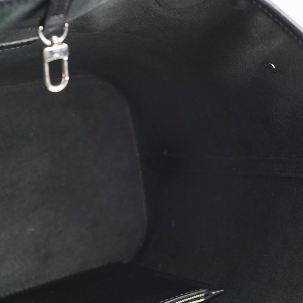 Louis Vuitton Neverfull MM Epi Black