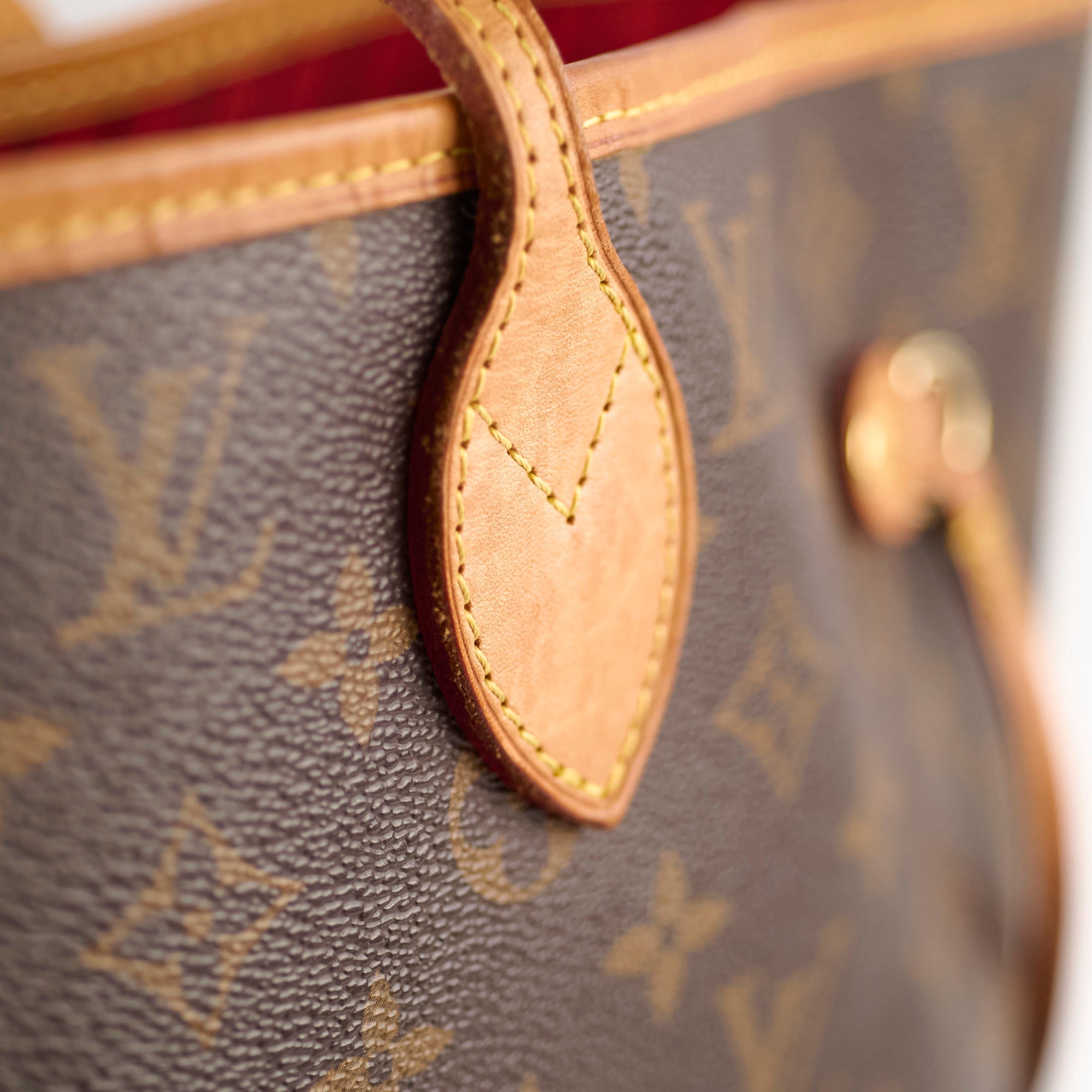 Louis Vuitton Neverfull MM Monogram Shoulder Bag