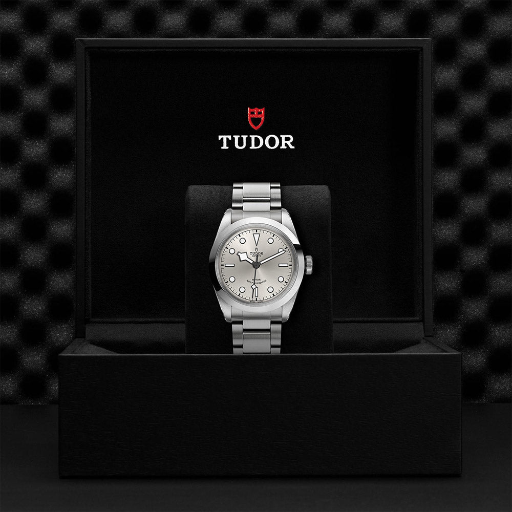 TUDOR Black Bay 41 M79540-0011