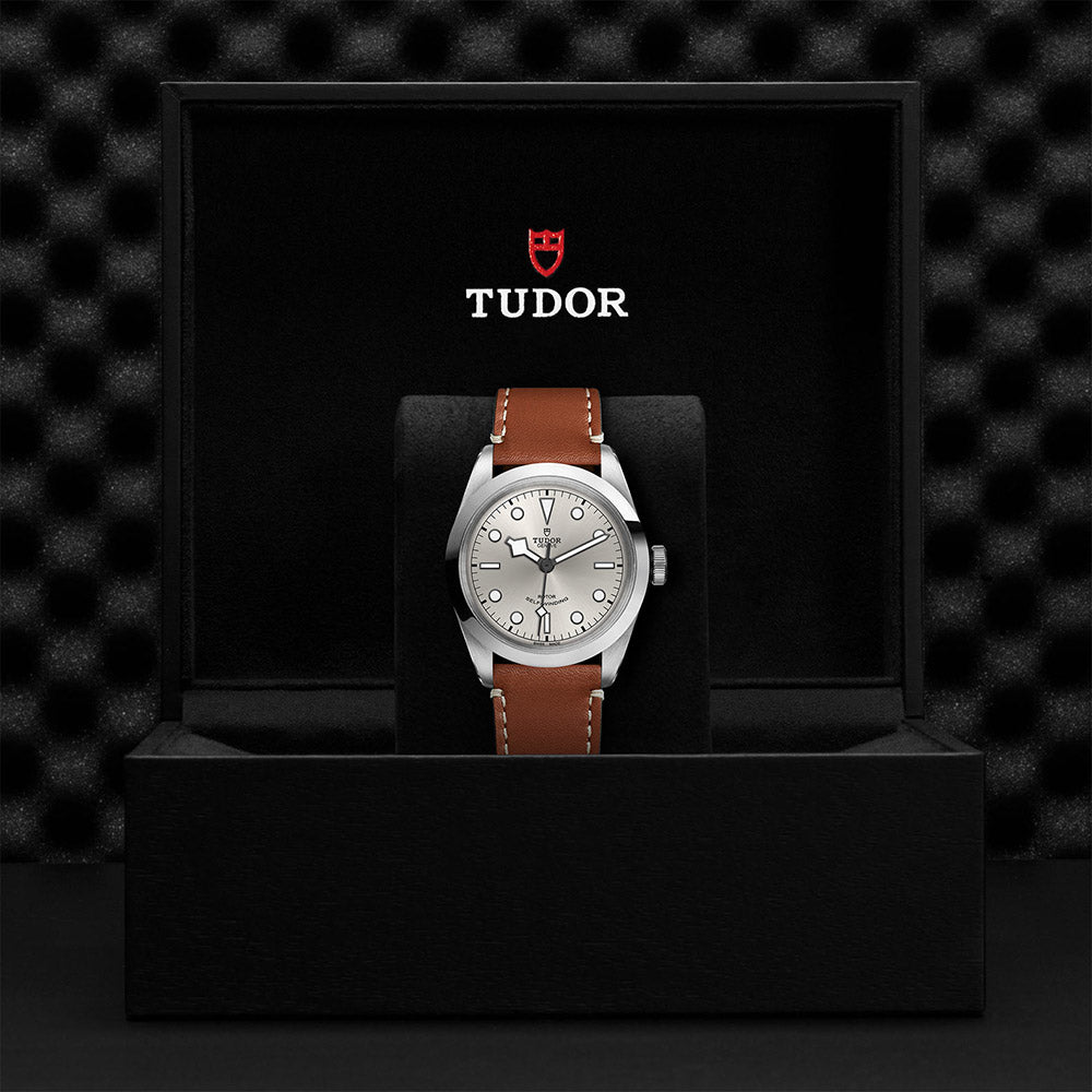TUDOR Black Bay 41 M79540-0013