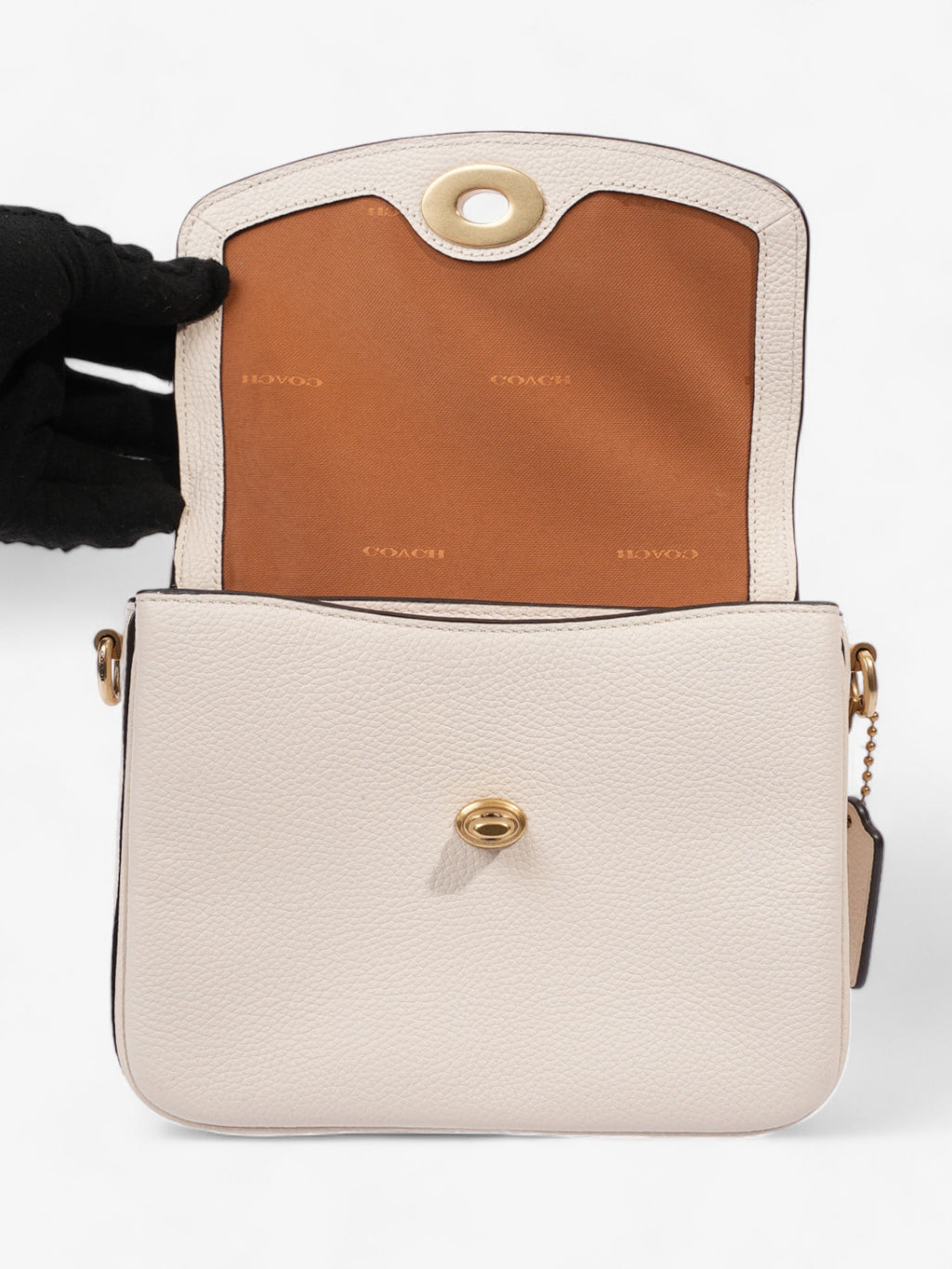 Coach Cassie 19 Cream Leather