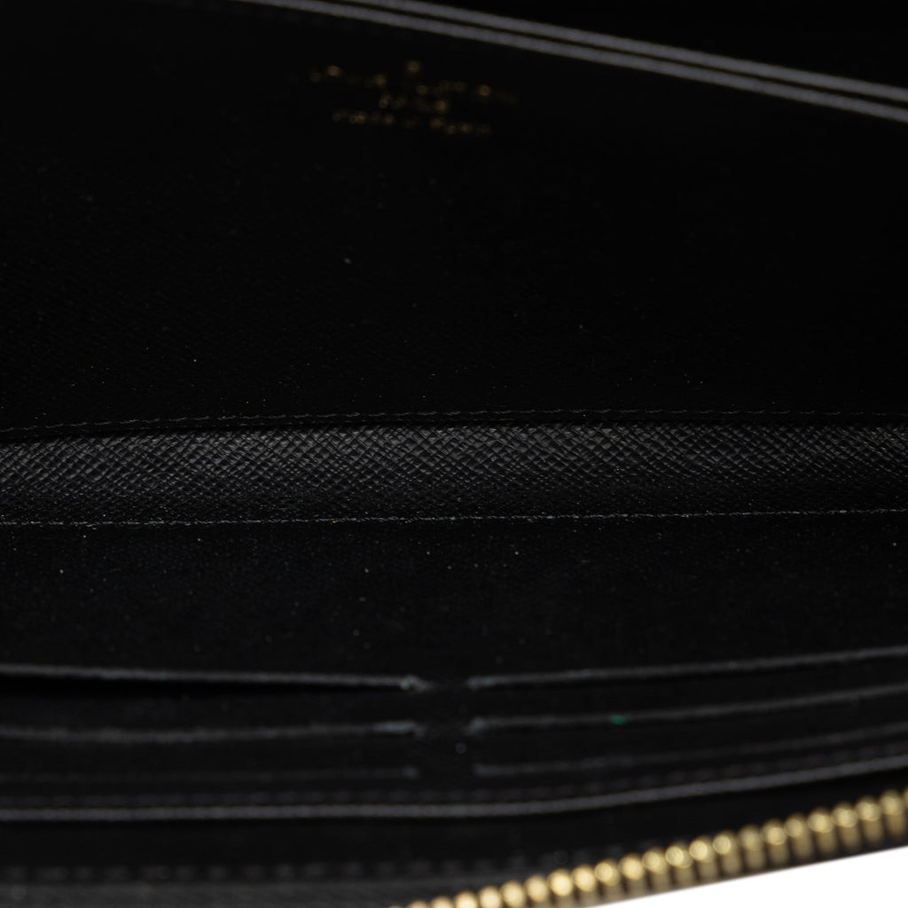 White Louis Vuitton Monogram Game On Zippy Wallet