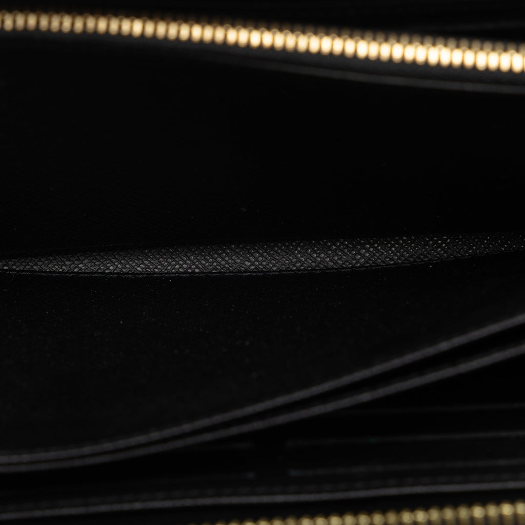 White Louis Vuitton Monogram Game On Zippy Wallet