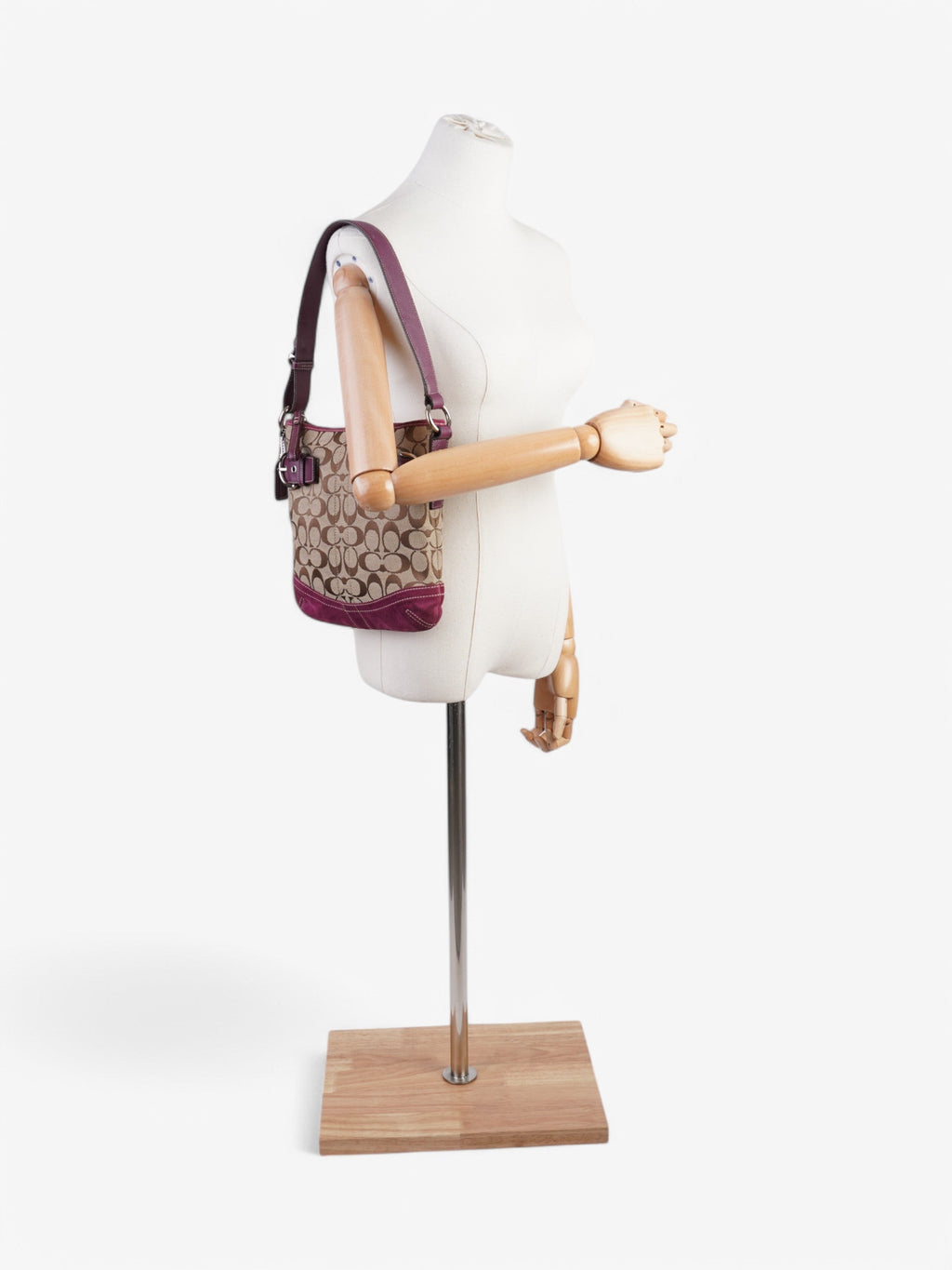 Coach Signature Shoulder Bag Beige / Purple Canvas