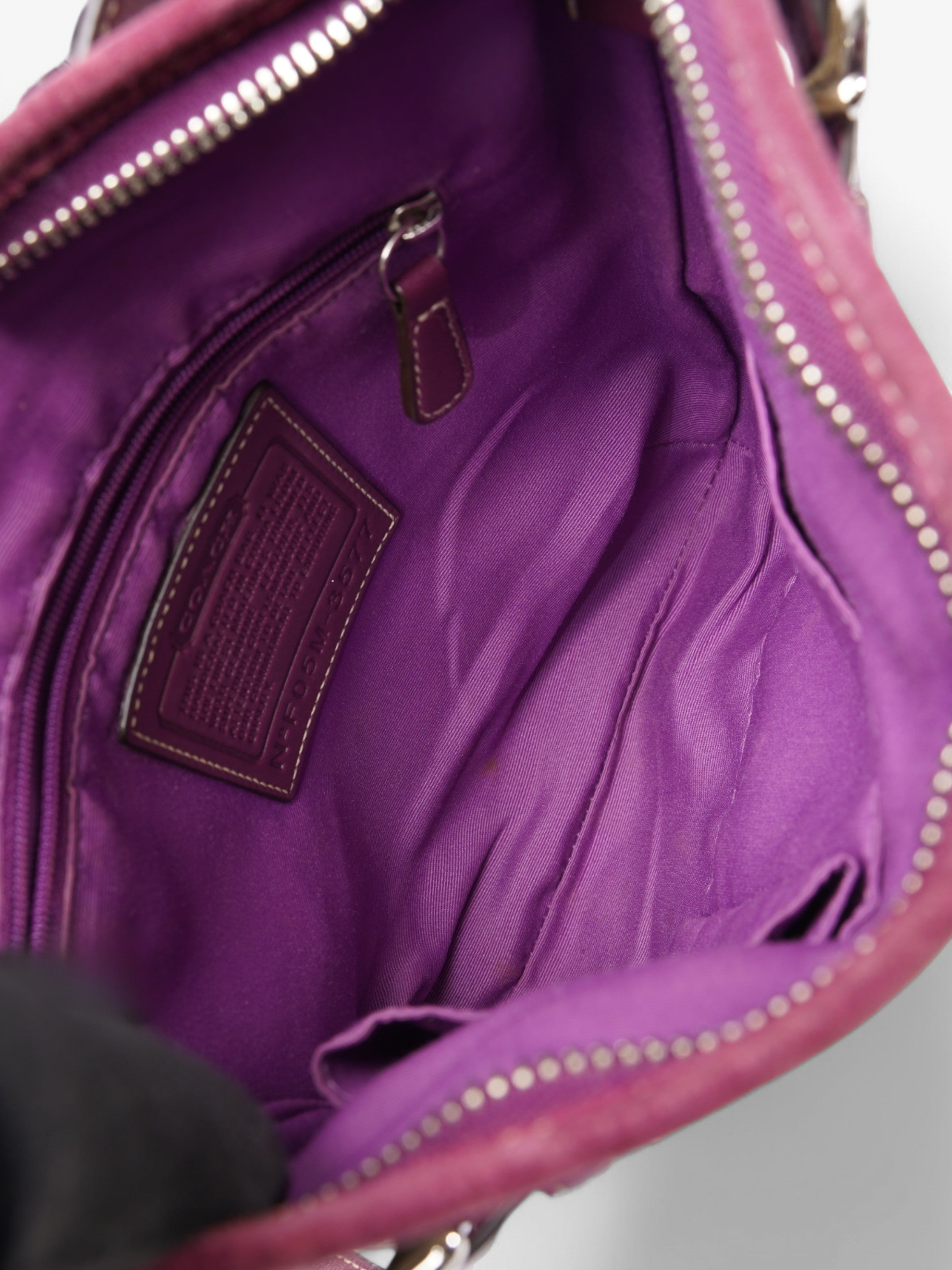 Coach Signature Shoulder Bag Beige / Purple Canvas