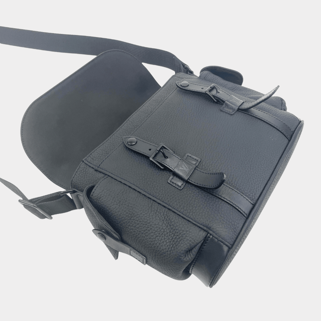 LOUIS VUITTON Black Taurillon Leather Christopher Messenger Bag