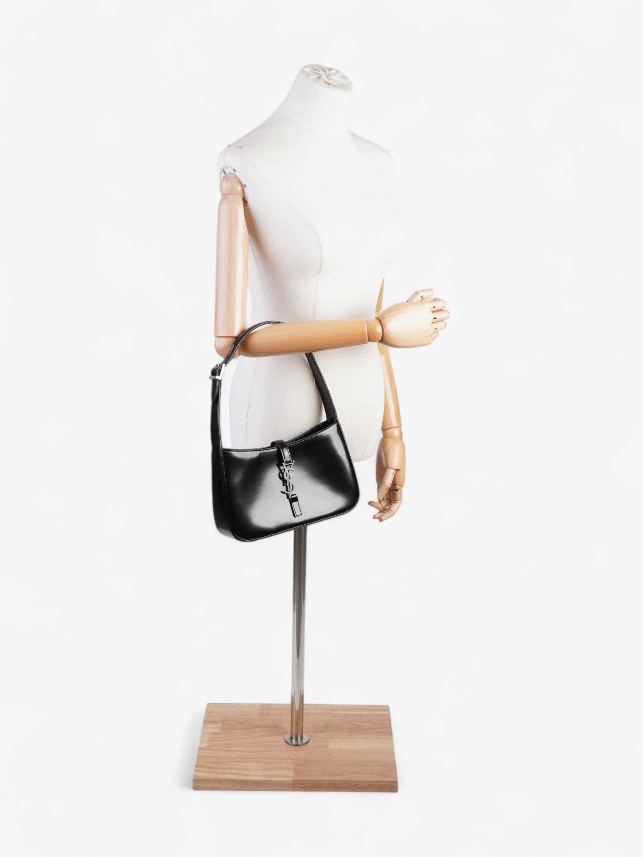 Saint Laurent Le 5 A 7 Black Leather