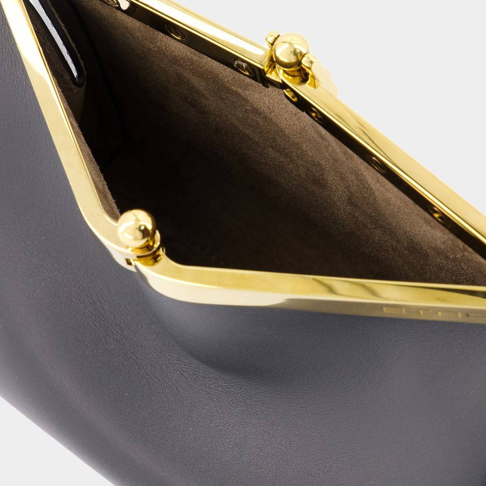 BLACK VELA S BAG WITH GOLDEN CLOSURE