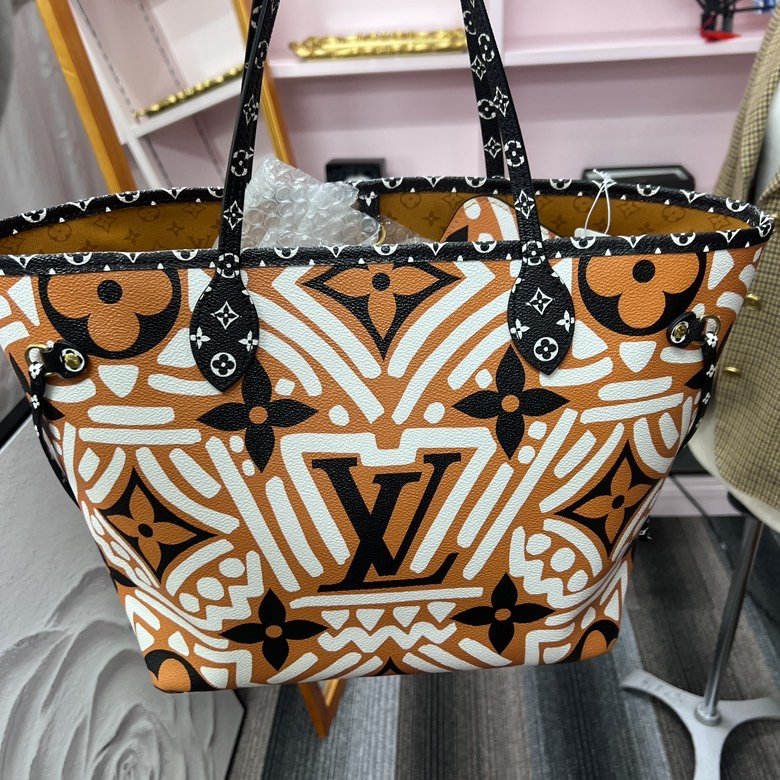 Louis Vuitton Monogram Giant Crafty Neverfull MM