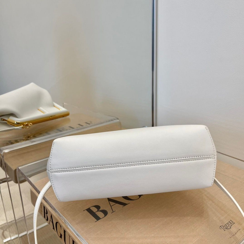 FI First Small White For Women, HandBags, Shoulder And Crossbody Bags 10.2in/26cm FF 8BP129AGLAMIEF1C76