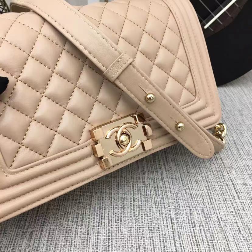CHLMedium Classic Handbag Yellowish Brown For Women, Women’s HandBag, Shoulder And Crossbody Bags 9.8in/25cm A67086