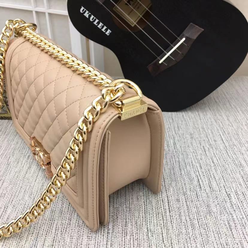 CHLMedium Classic Handbag Yellowish Brown For Women, Women’s HandBag, Shoulder And Crossbody Bags 9.8in/25cm A67086