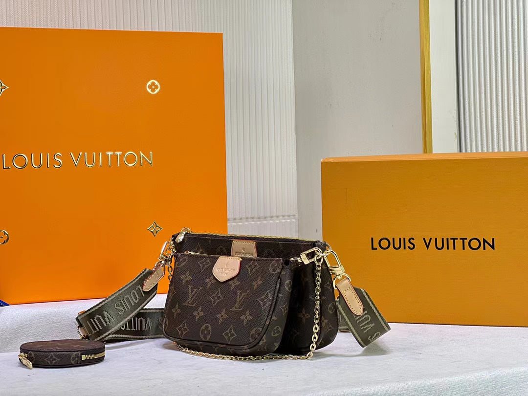 LV Multi Pochette AcGLAMIssoires Monogram Canvas Khaki For Women,  Shoulder And Crossbody Bags 9.4in/24cm LV M44813