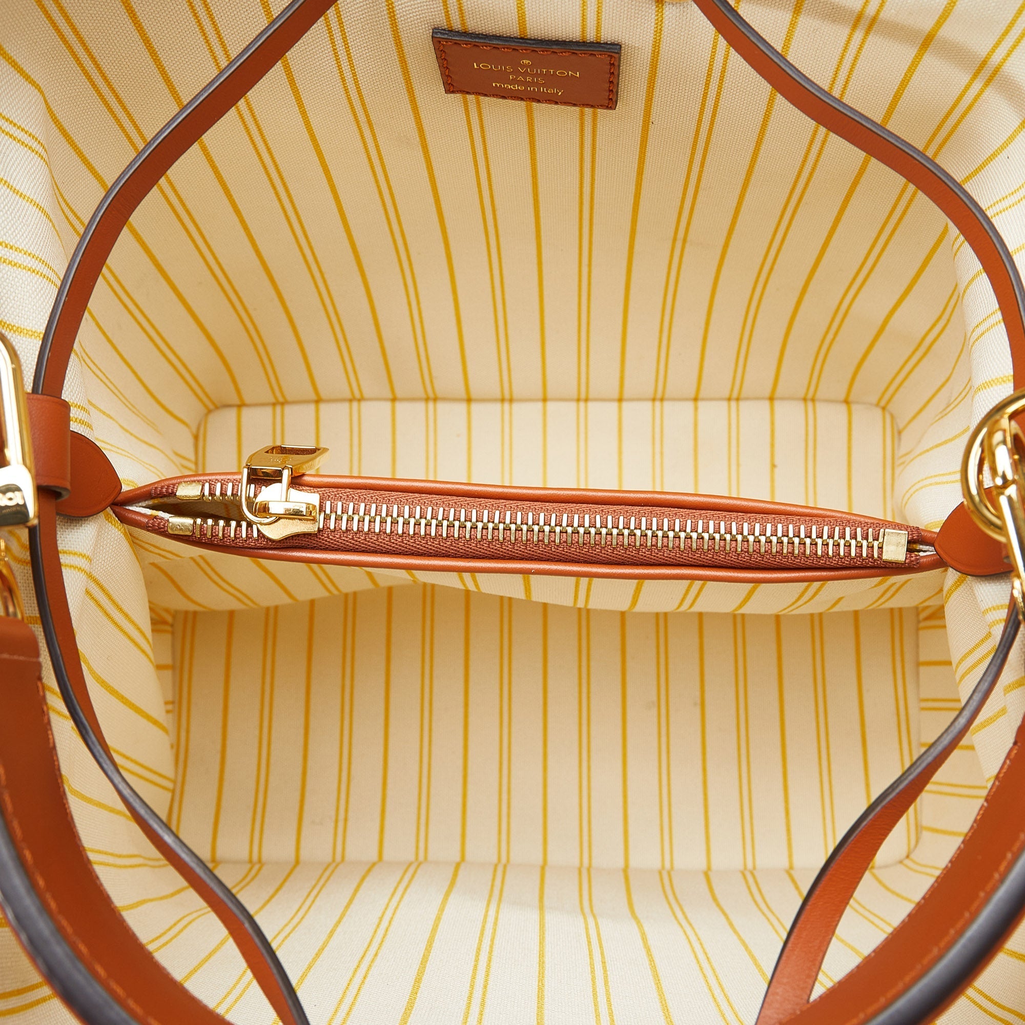 Monogram Raffia Neonoe MM
